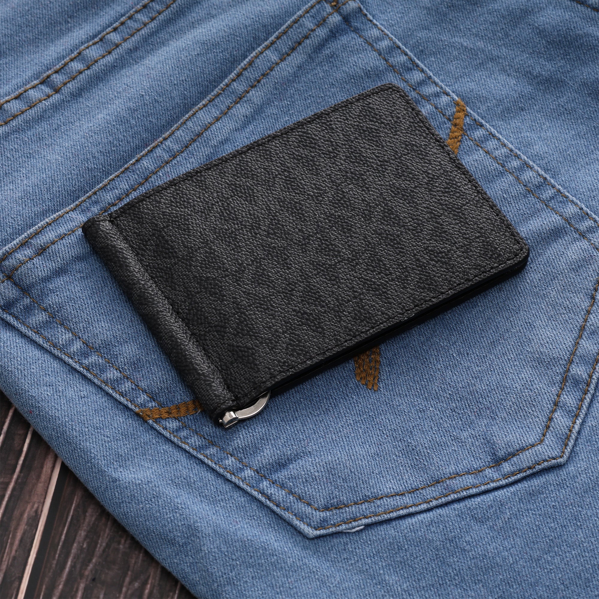 Kors Signature Black Leather Wallet - Image 5